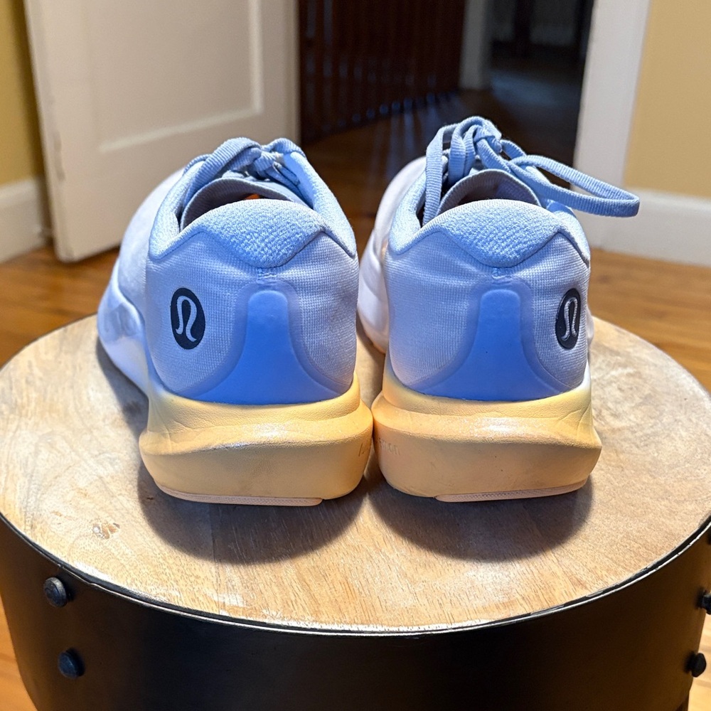 Lululemon Split Shift running shoes - image 5